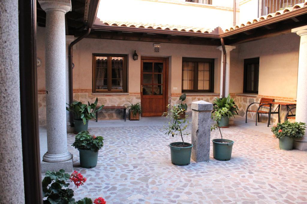 Los Laureles 2 Urda エクステリア 写真