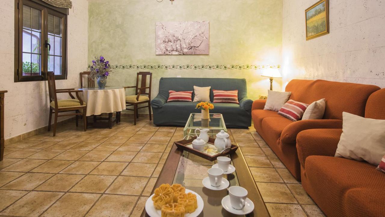 Los Laureles 2 Urda エクステリア 写真