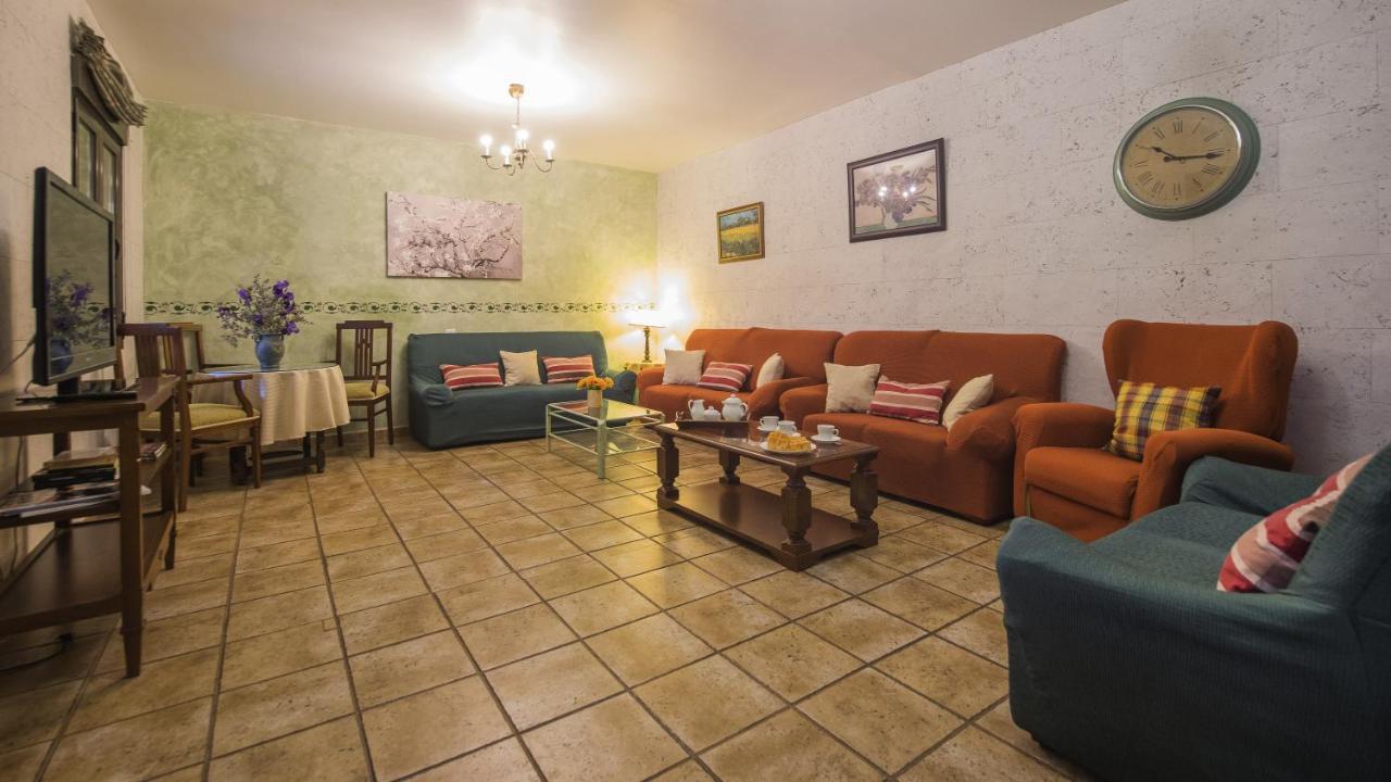 Los Laureles 2 Urda エクステリア 写真